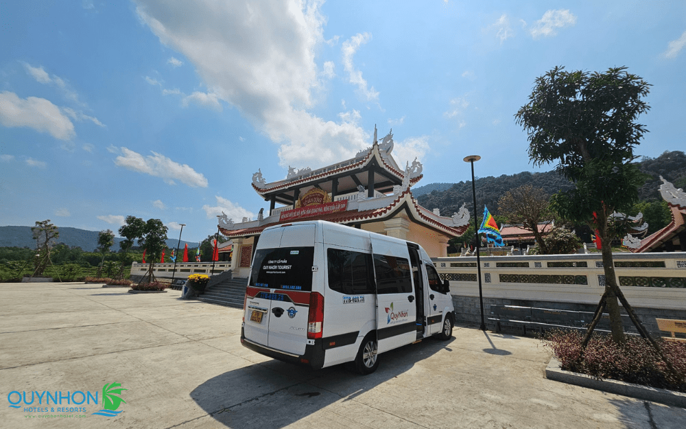 Đền thờ đại tư đồ Võ Văn Dũng