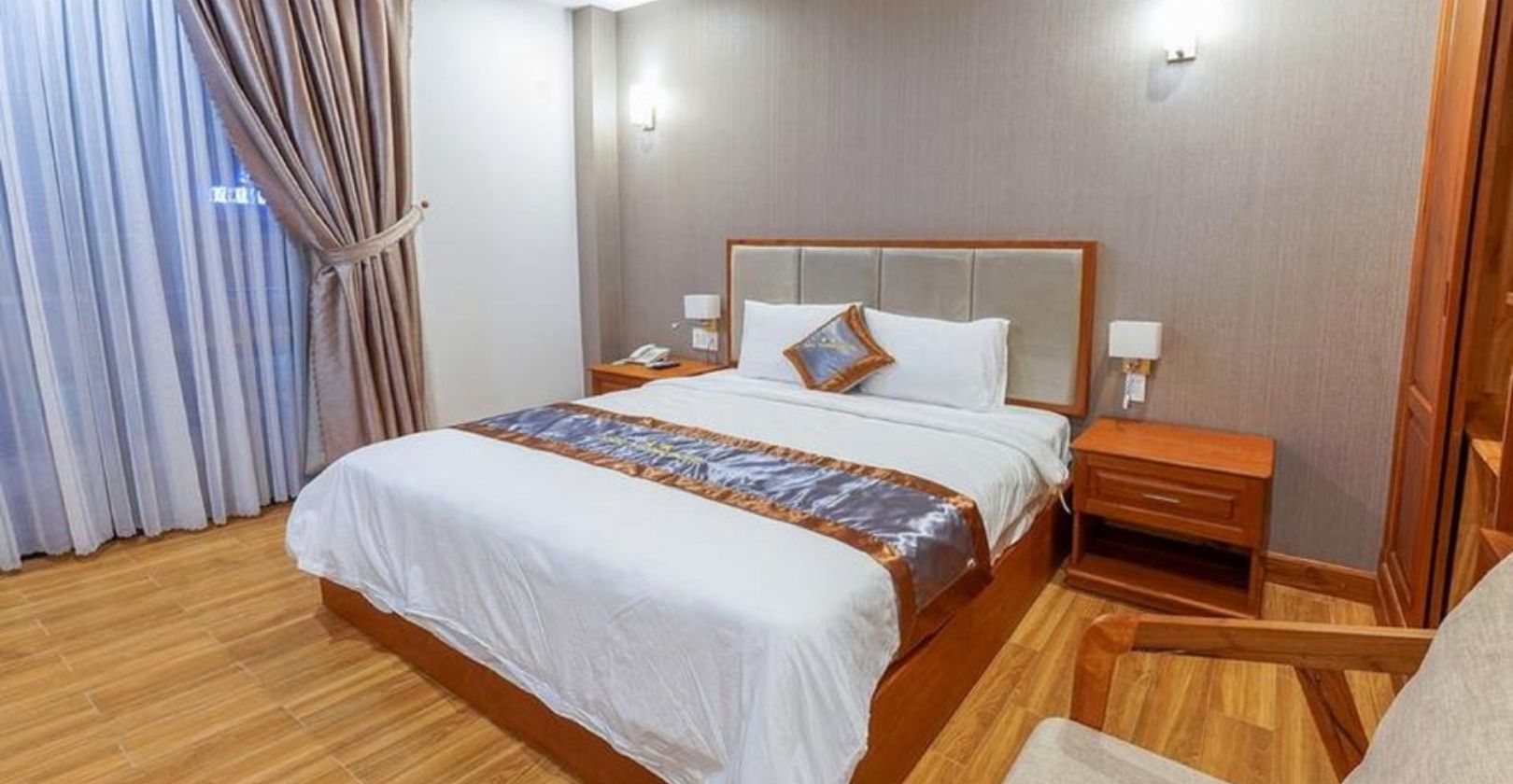 Nhất Thanh Hotel là một trong những khách sạn 2 sao Quy Nhơn mang đến dịch vụ chăm sóc khách hàng tận tâm