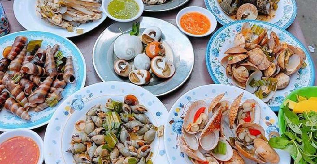 Điều làm nên sự đặc biệt của quán chính là sự tươi ngon của các món ốc